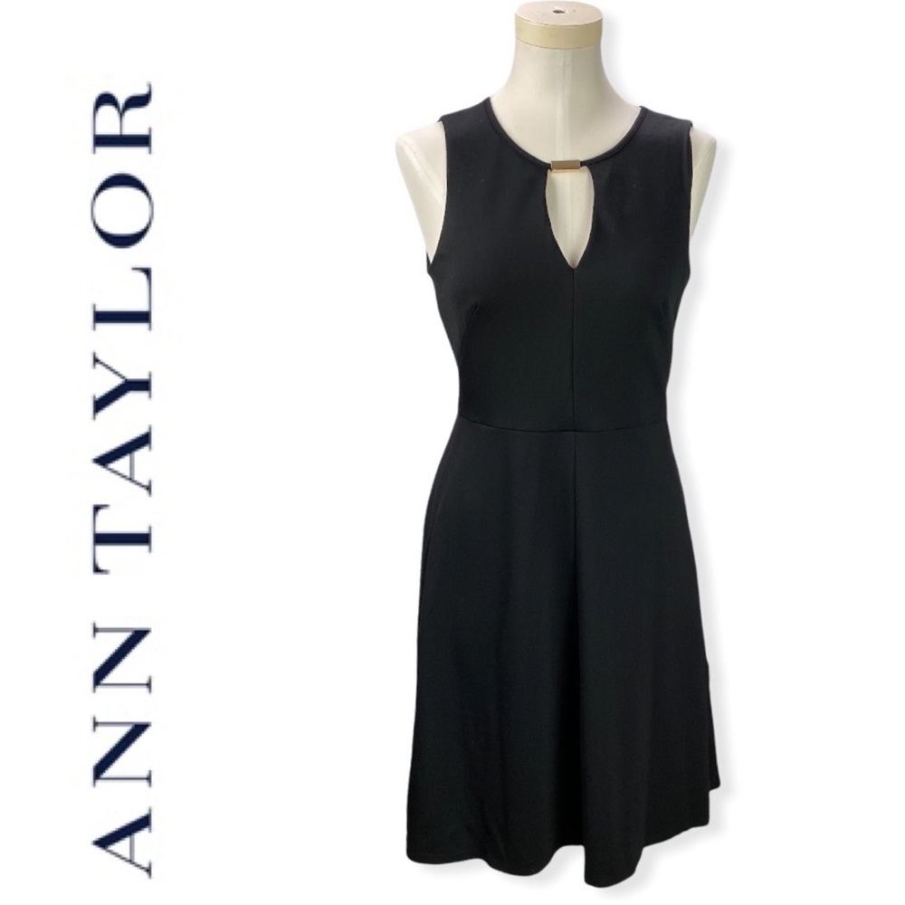 Ann Taylor fit and flare sleeveless keyhole solid black dress size 4